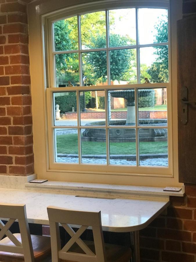 نيوينت Stunning Rural Apartment, Walking Distance To Three Choirs Vineyard & Restaurant, Gloucestershire المظهر الخارجي الصورة