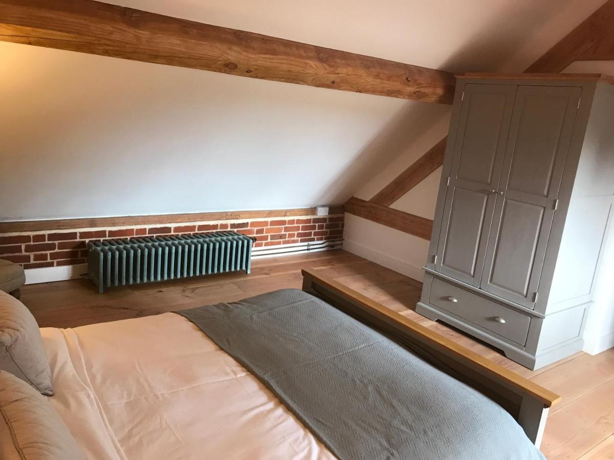 نيوينت Stunning Rural Apartment, Walking Distance To Three Choirs Vineyard & Restaurant, Gloucestershire المظهر الخارجي الصورة
