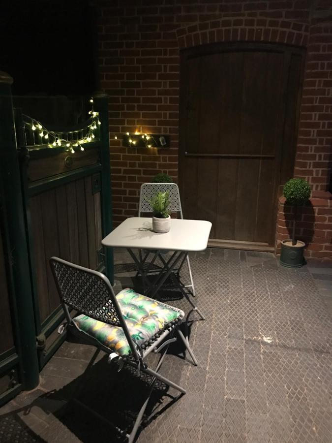 نيوينت Stunning Rural Apartment, Walking Distance To Three Choirs Vineyard & Restaurant, Gloucestershire المظهر الخارجي الصورة