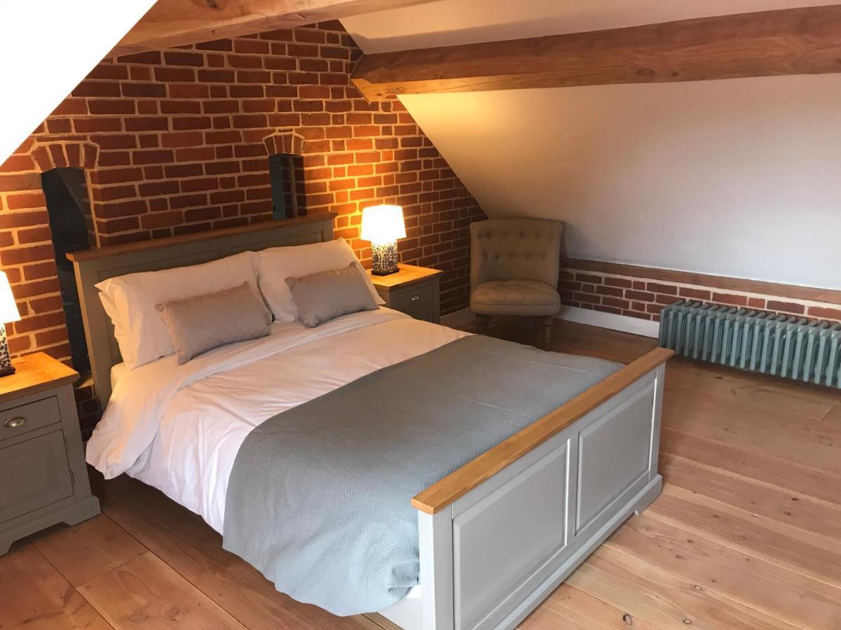 نيوينت Stunning Rural Apartment, Walking Distance To Three Choirs Vineyard & Restaurant, Gloucestershire المظهر الخارجي الصورة