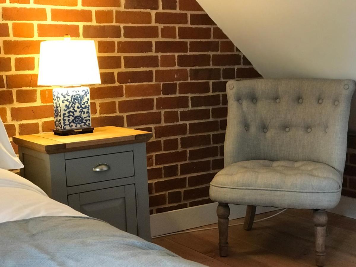 نيوينت Stunning Rural Apartment, Walking Distance To Three Choirs Vineyard & Restaurant, Gloucestershire المظهر الخارجي الصورة